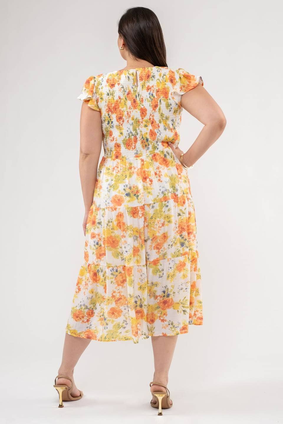 Load image into Gallery viewer, Curvy Midi Dress in Floral
