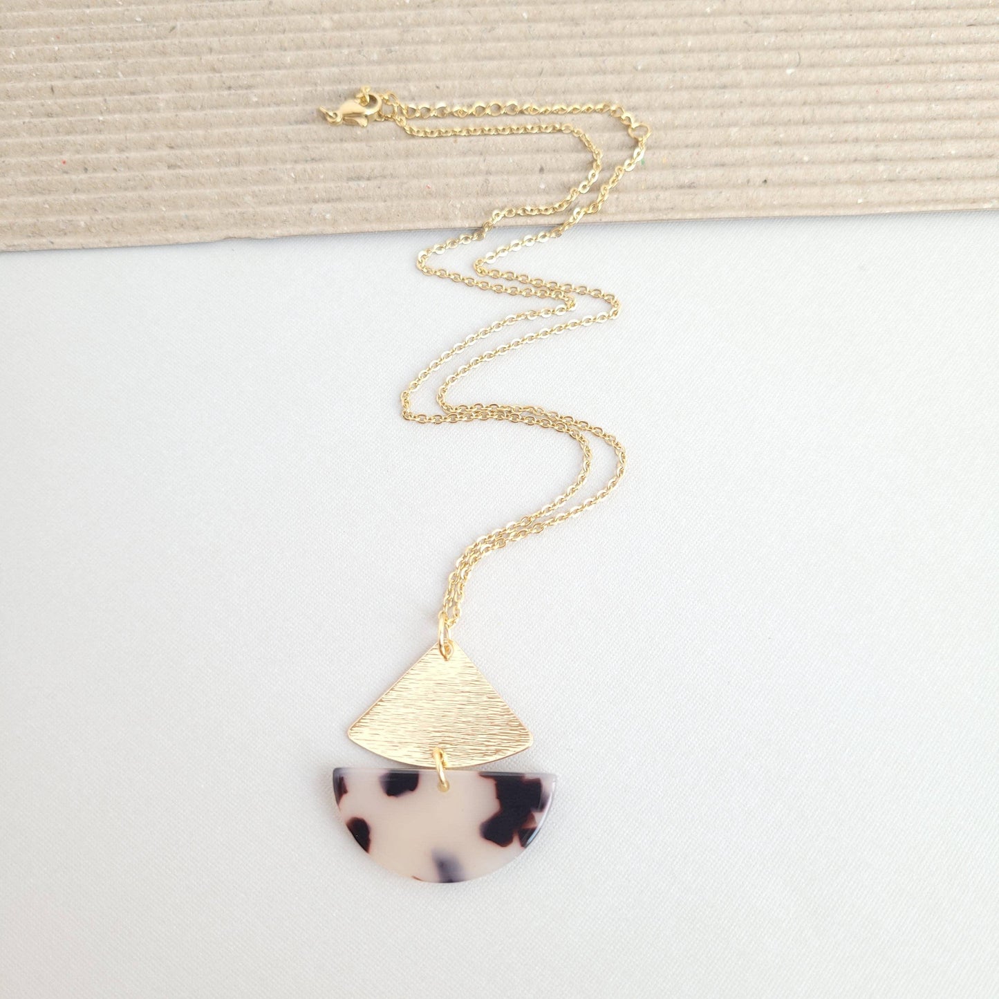 Load image into Gallery viewer, Ava Necklace - Blonde Tortoise &amp;amp; Gold Dainty Pendant - HERS
